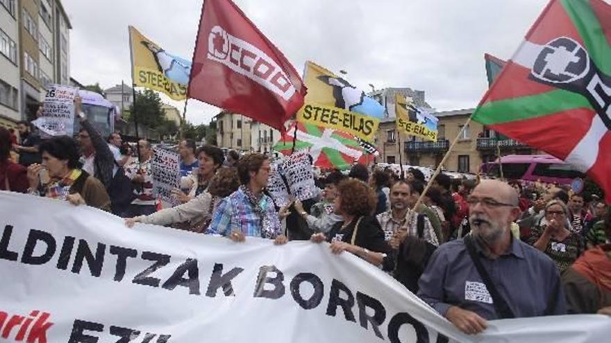 Kristau Eskola: &quot;O el Gobierno pone dinero o los sindicatos aceptan recortes&quot;