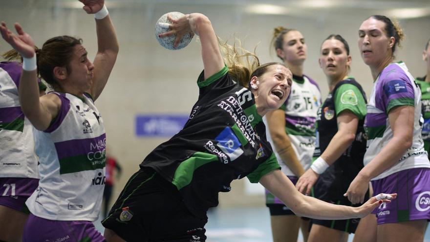 La élite se fija en el balonmano navarro