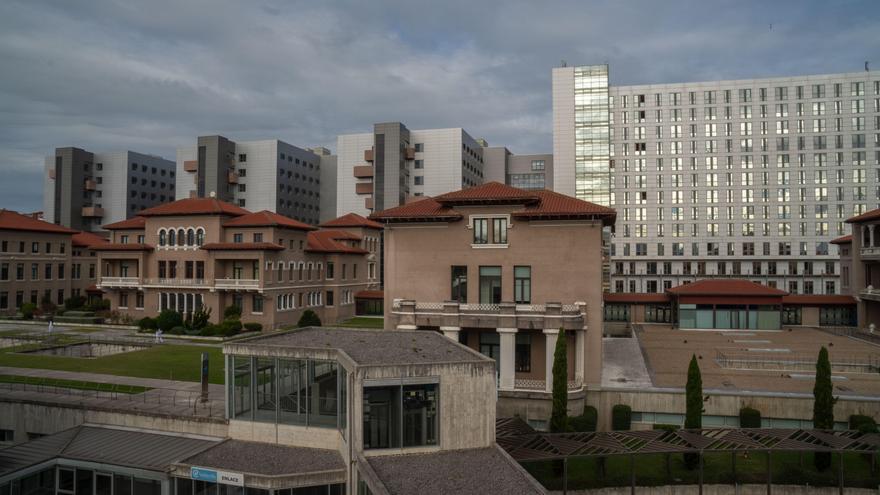 Fallece una mujer tras ser atropellada por una moto junto al Hospital de Valdecilla en Santander