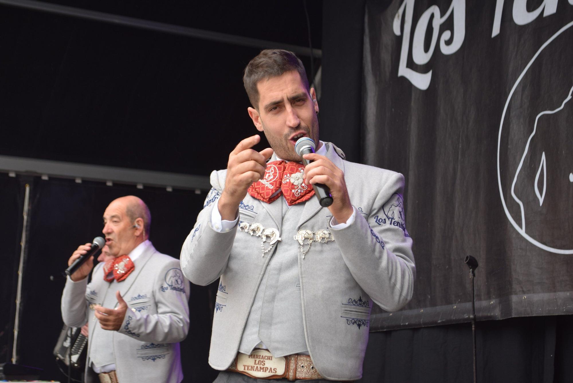 Actuación musical en las fiestas de Agurain