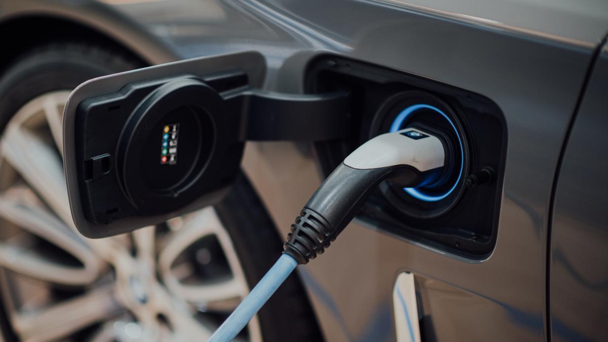 Cargador de vehículo eléctrico.