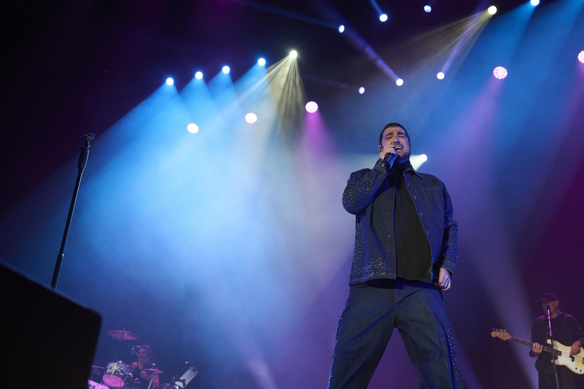 Fotos del concierto de Antonio Orozco en el Navarra Arena de Pamplona