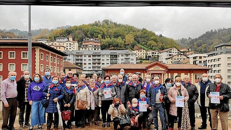 Eibar premia las mejores sopas de ajo con bacalao