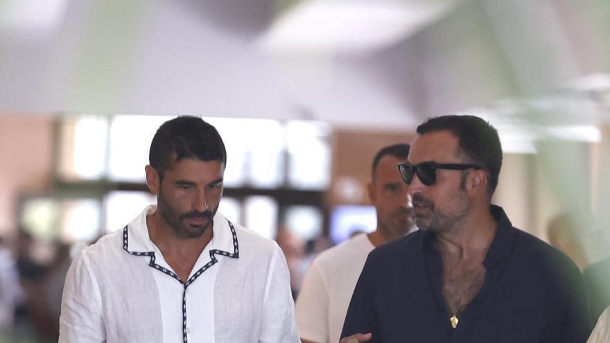 El conmovedor gesto del actor Álex García tras la muerte de su expareja Verónica Echegui