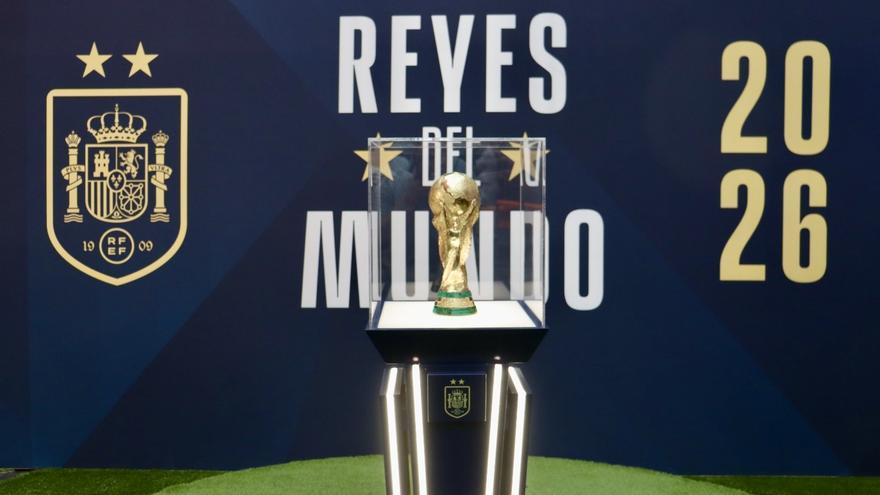 Vitoria expondrá este fin de semana la Copa del Mundo conquistada por la selección española