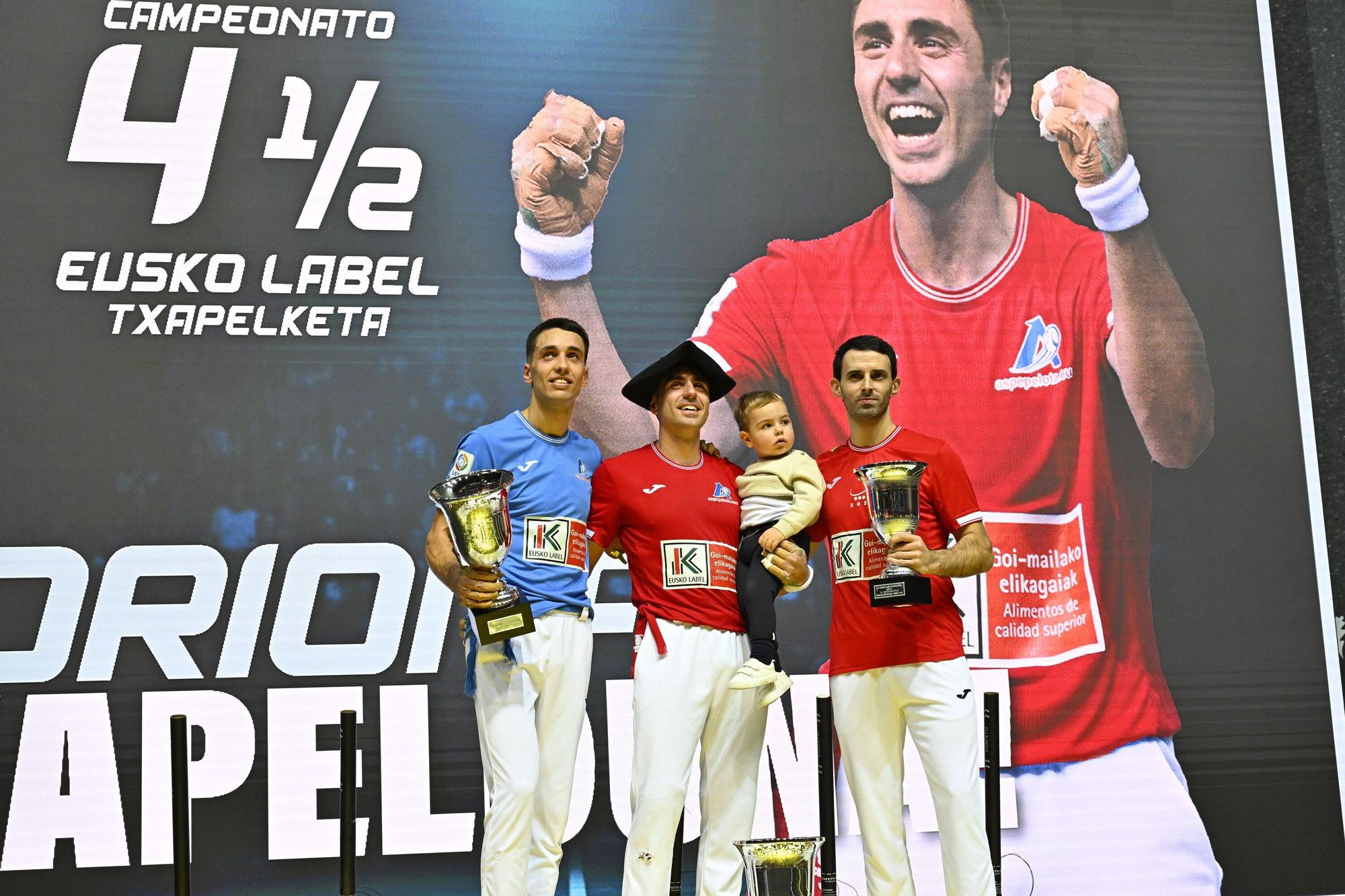 En imágenes: Etxeberria se hace con su primera txapela del Cuatro y Medio en Bilbao (22 - 11)