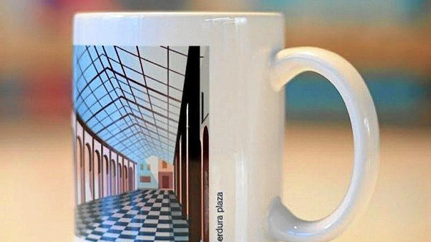 Las nuevas tazas, con el diseño de la plaza Verdura. Foto: N.G.