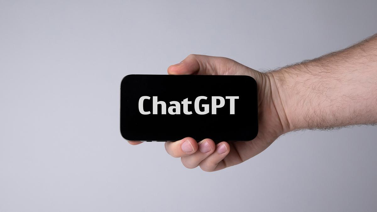 ChatGPT, en cualquiera de sus versiones, ha entrado con fuerza en la vida de miles de personas.