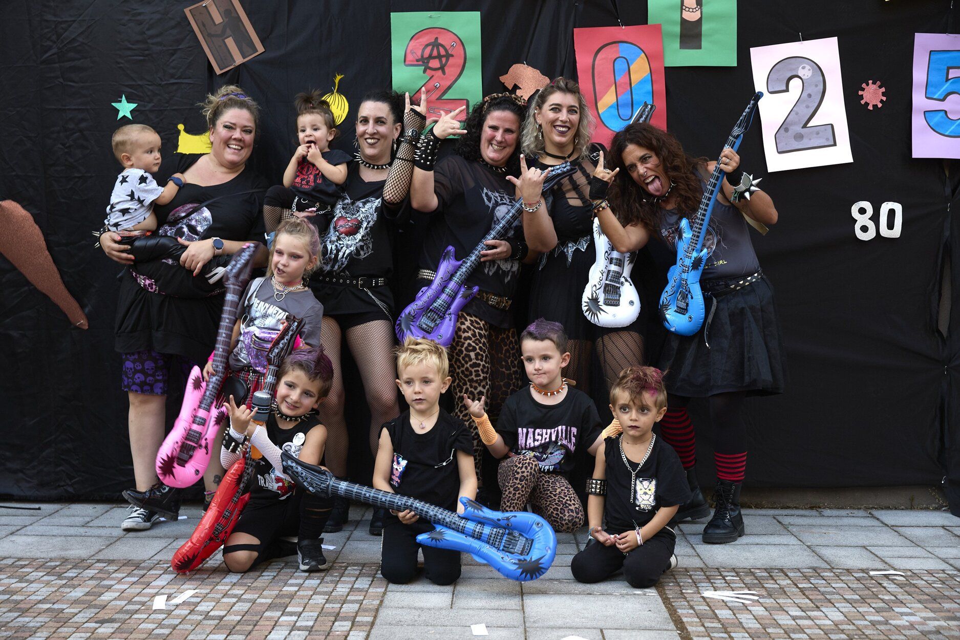 Fotos del día de disfraces en fiestas de Huarte