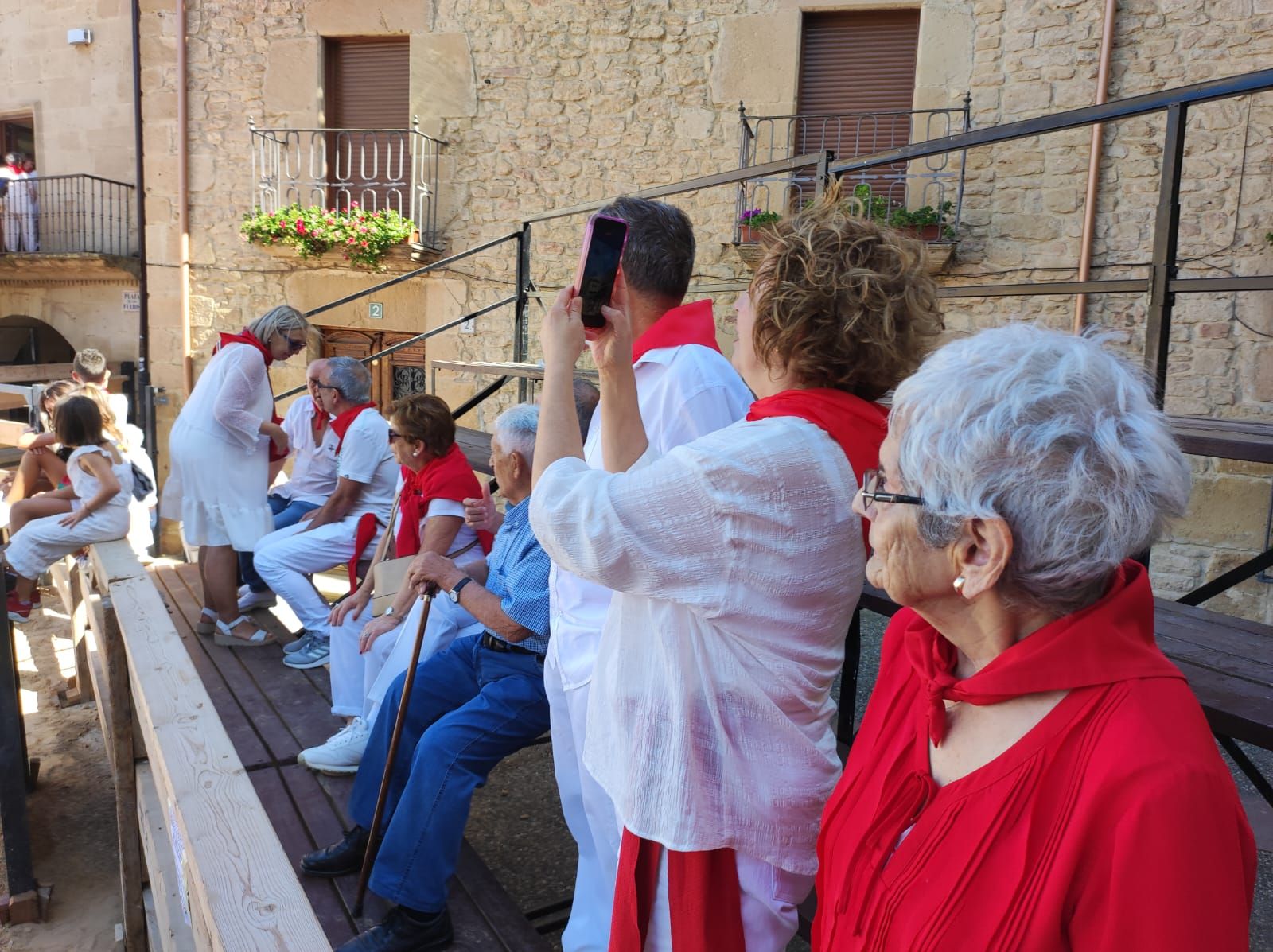 Fotos del cohete de fiestas de Arróniz 2025