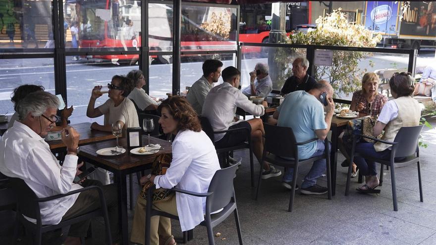 La Federación de Asociaciones Vecinales de Bilbao cuestiona la ordenanza de terrazas