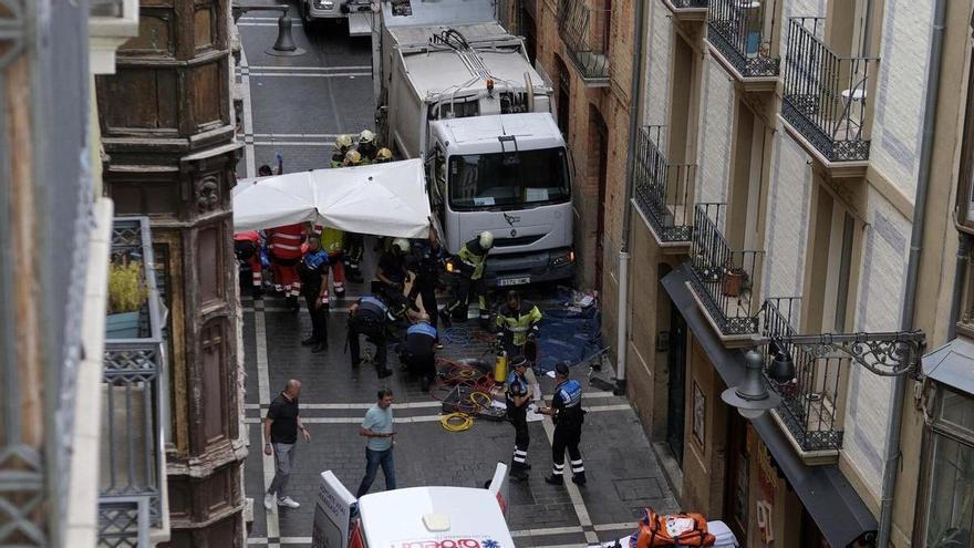 Bernardo, joven que presenció el atropello mortal de Navarrería: "El camión ha ido sin frenos, directo contra la pared"