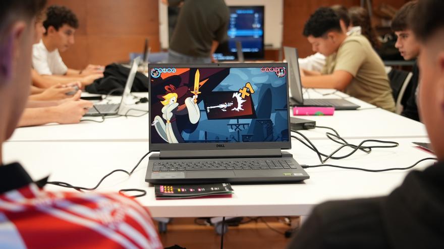 Más de 200 escolares de Ezkerraldea se forman en cultura digital en euskera