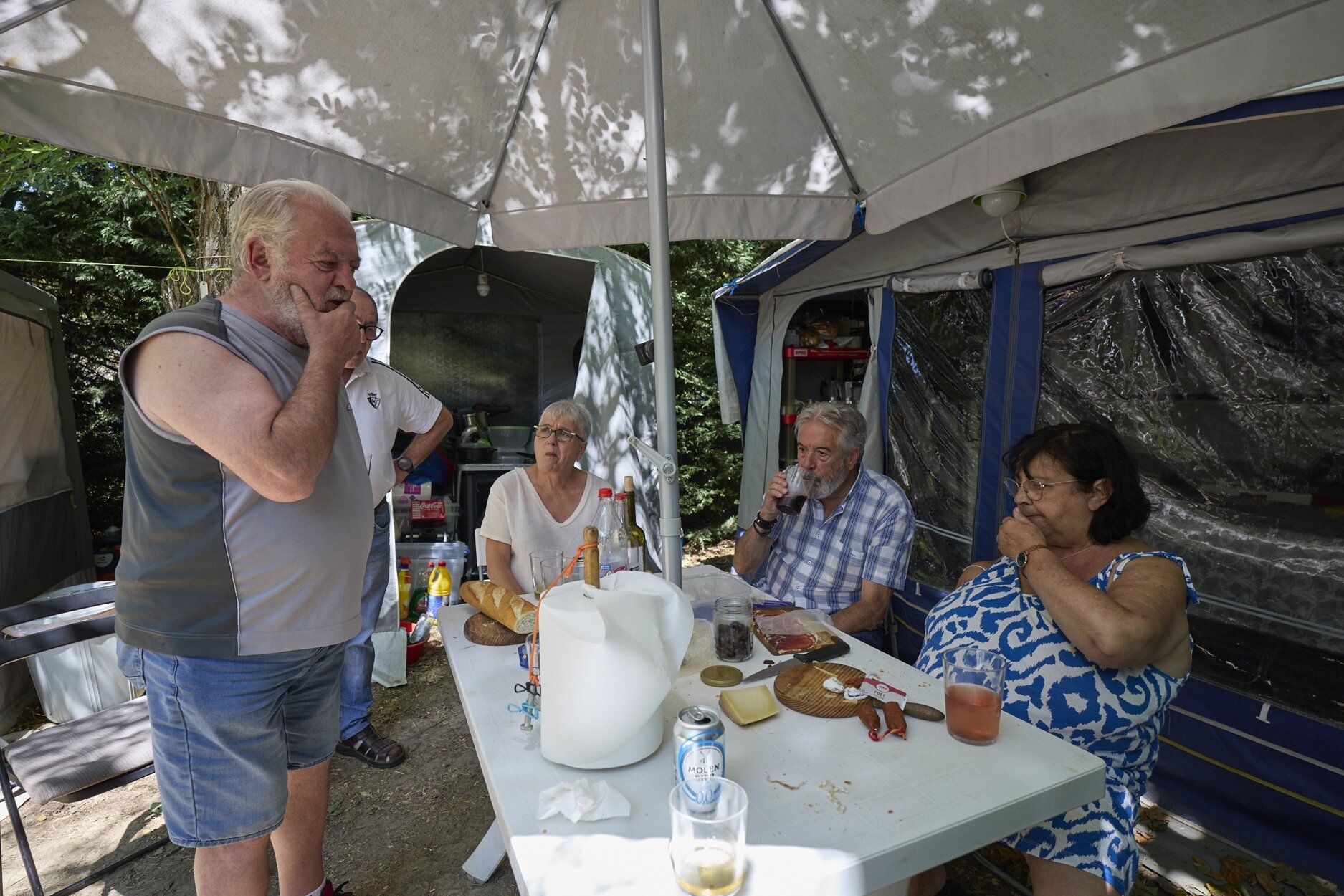 Fotos de turistas en el camping Murkuzuria en Esparza de Salazar