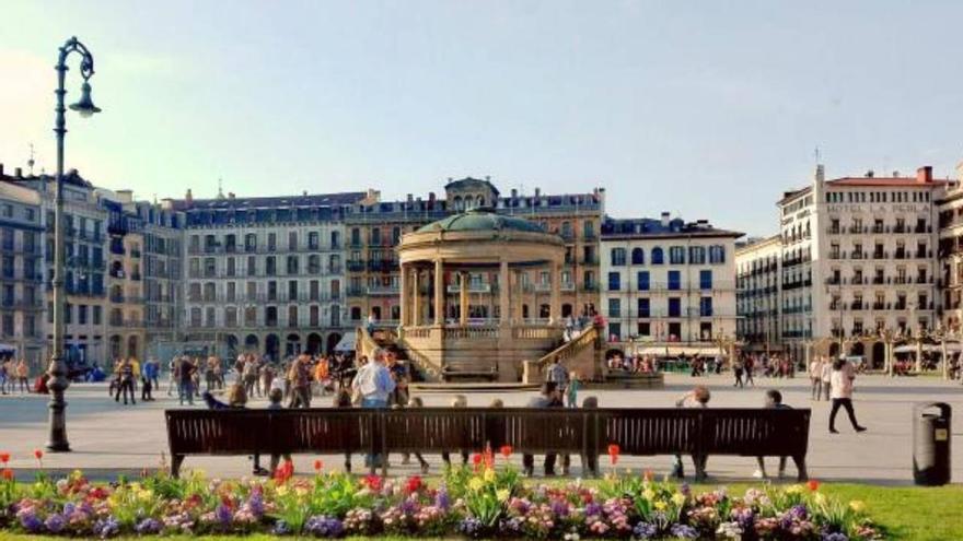 De Pamplona a miles de hogares: la Plaza del Castillo elegida como imagen en la nueva edición limitada de una conocida marca