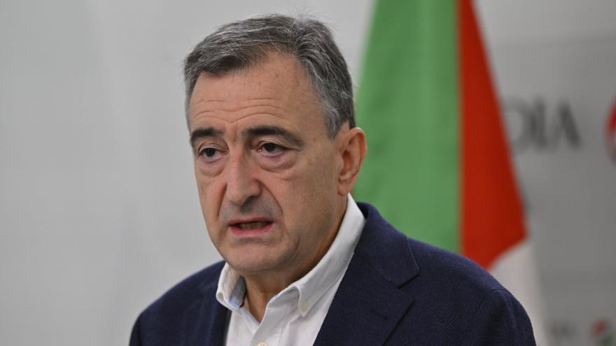 Esteban exige a Sánchez que cierre un acuerdo marco con Pradales sobre todas las transferencias este año o será &quot;grave&quot;