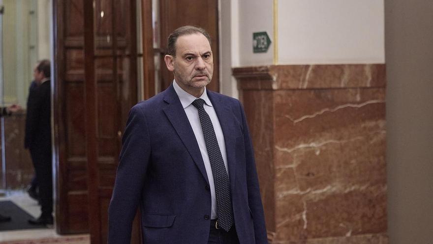 Ábalos pide al Congreso que le devuelva sus derechos de diputado hasta que el Supremo confirme si le mantiene en prisión