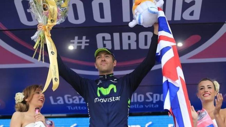 El británico Alex Dowsett gana la crono y Nibali es nuevo líder