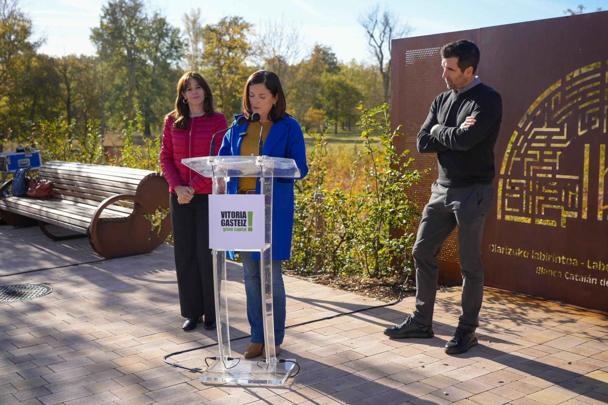 En imágenes: Inauguración del nuevo laberinto vegetal de Olarizu