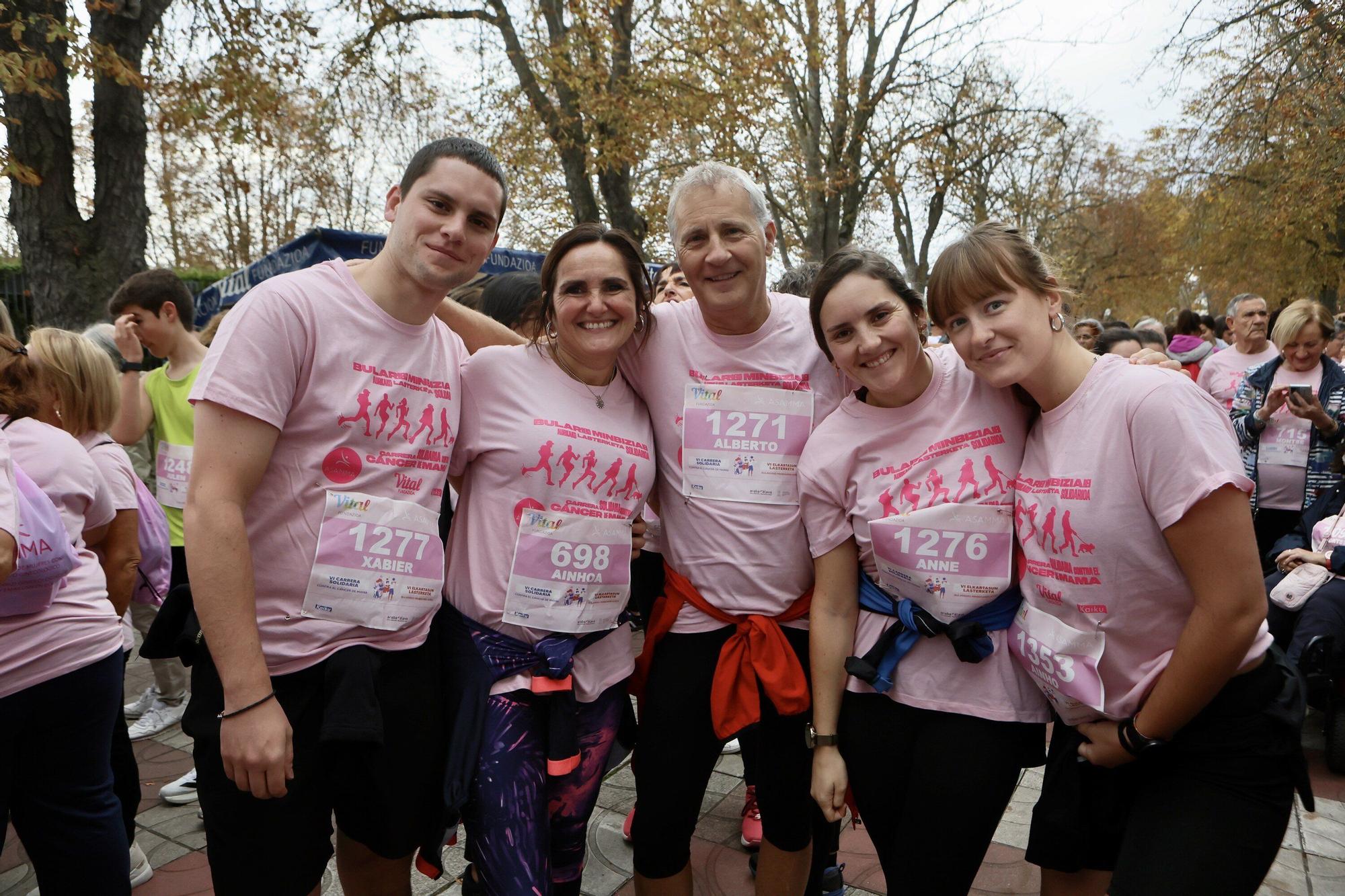 En imágenes: Vitoria se vuelca con la VI Carrera Solidaria contra el Cáncer de Mama