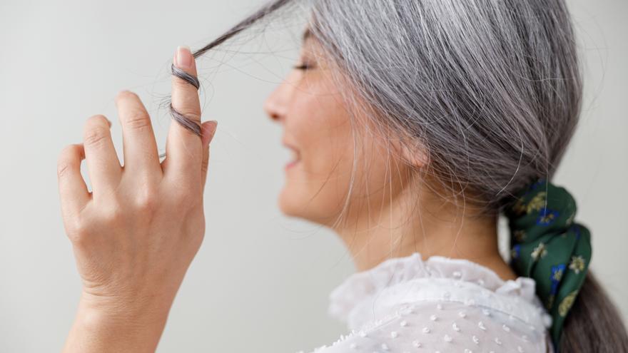Desmintiendo mitos: así afecta la menopausia a tu salud capilar