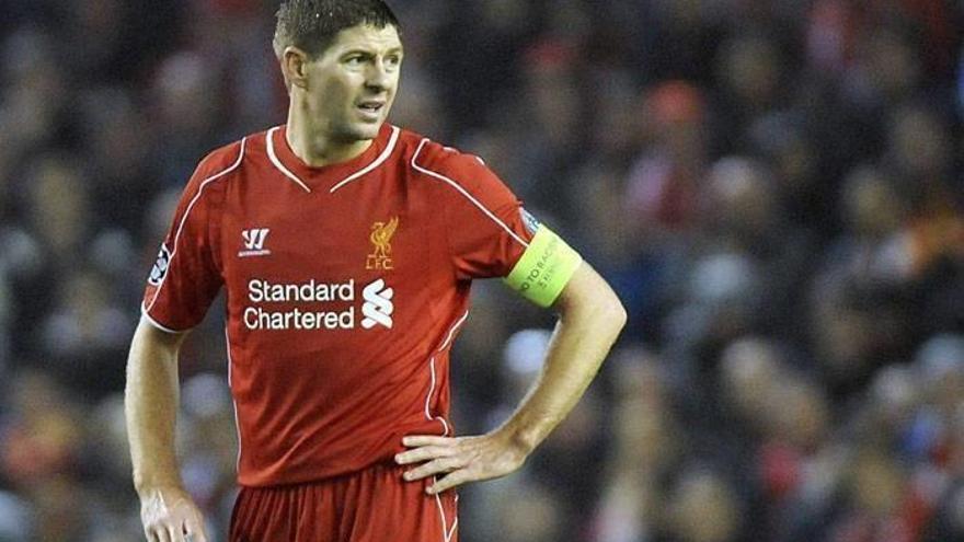 El inglés Steven Gerrard anuncia su retirada del fútbol