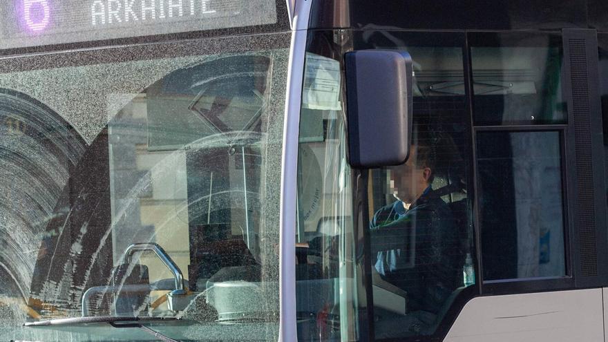 Facua denuncia graves problemas en autobuses urbanos de Vitoria