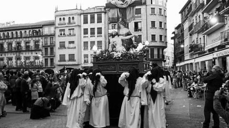 El &#039;silencio&#039; retumbó por las calles de Estella