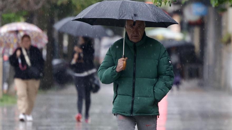 Adiós al paraguas: la solución de Amazon que te protege de la lluvia