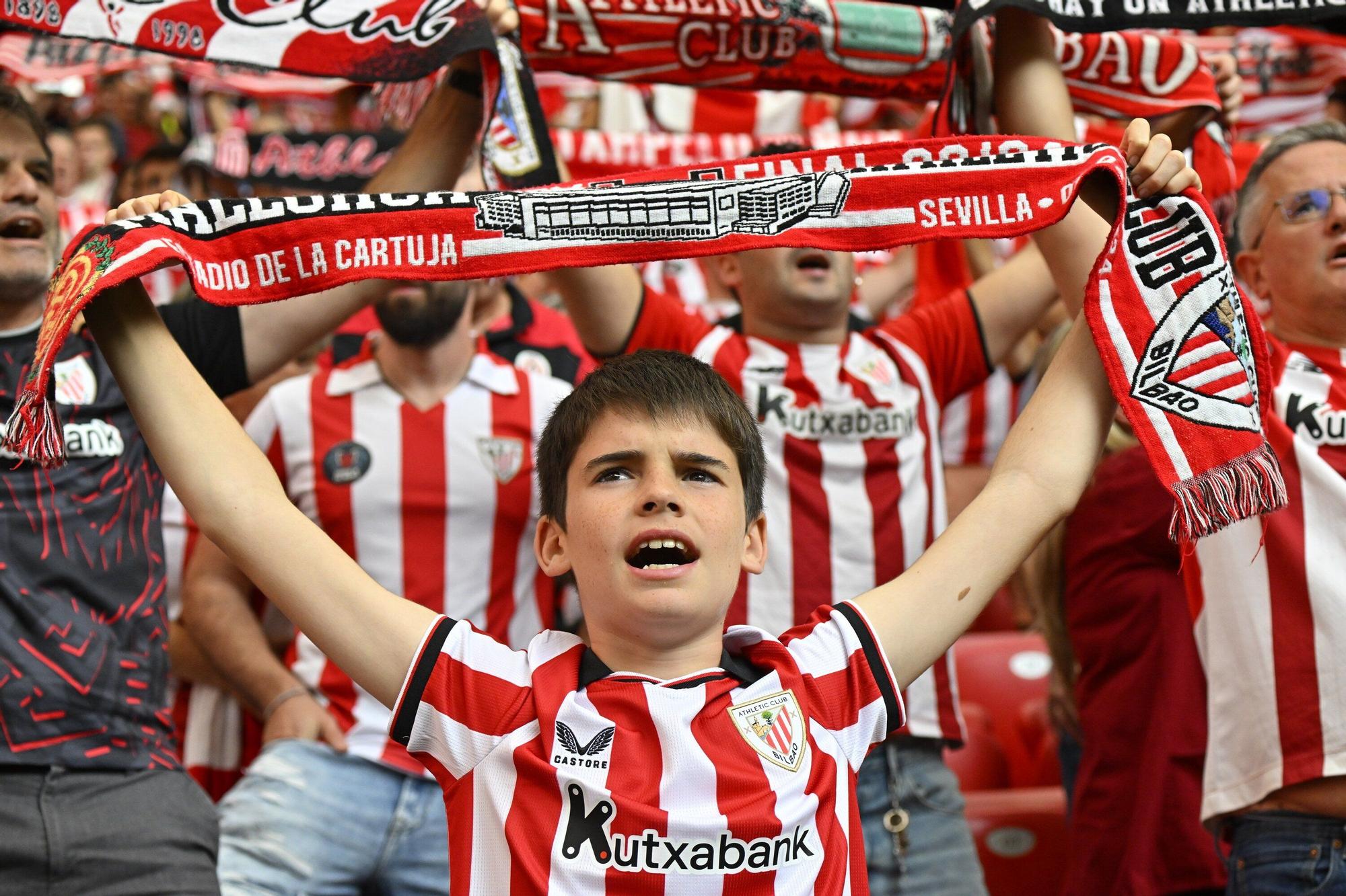En imágenes: ¿Has estado en San Mamés viendo el Athletic-Alavés? Búscate en nuestra galería