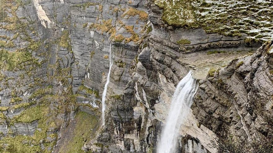 La cascada “más impresionante de Euskadi” está en Álava: una maravilla natural que cautiva a la revista ‘Viajar’