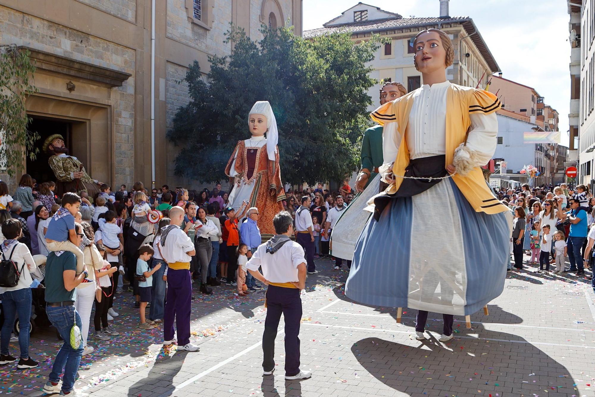 Fiestas de Villava | Despedida de la Comparsa de Gigantes