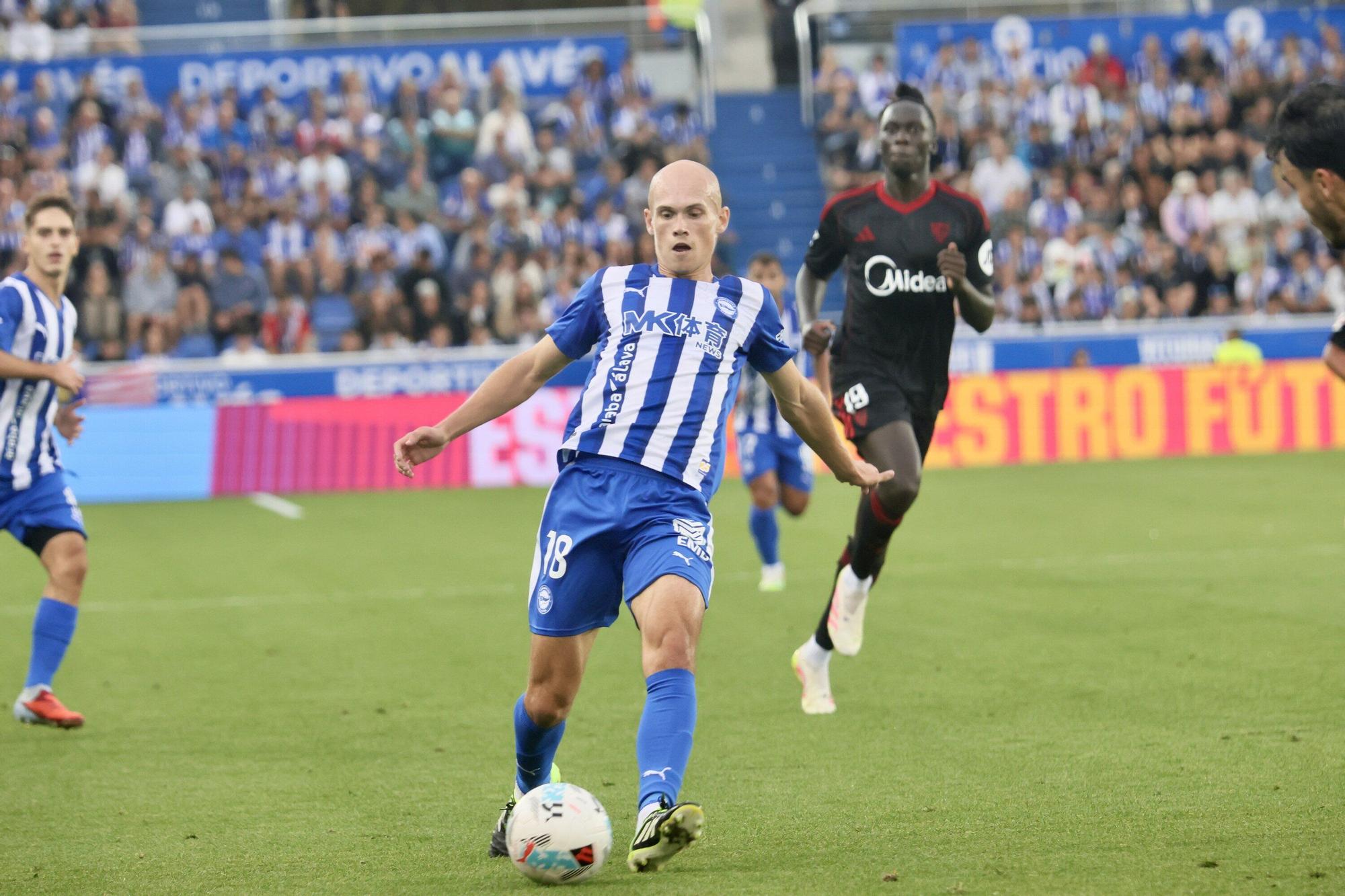 En imágenes: El Alavés cae en Mendizorroza ante el Sevilla
