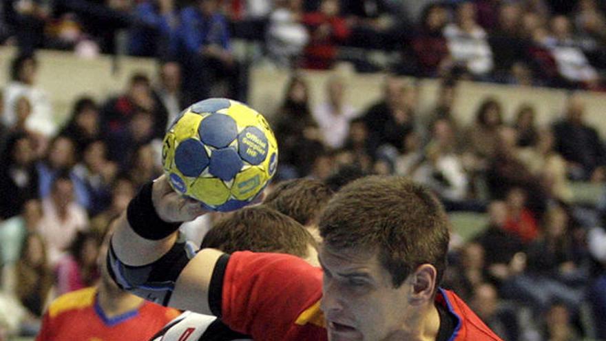 España vence a lo grande