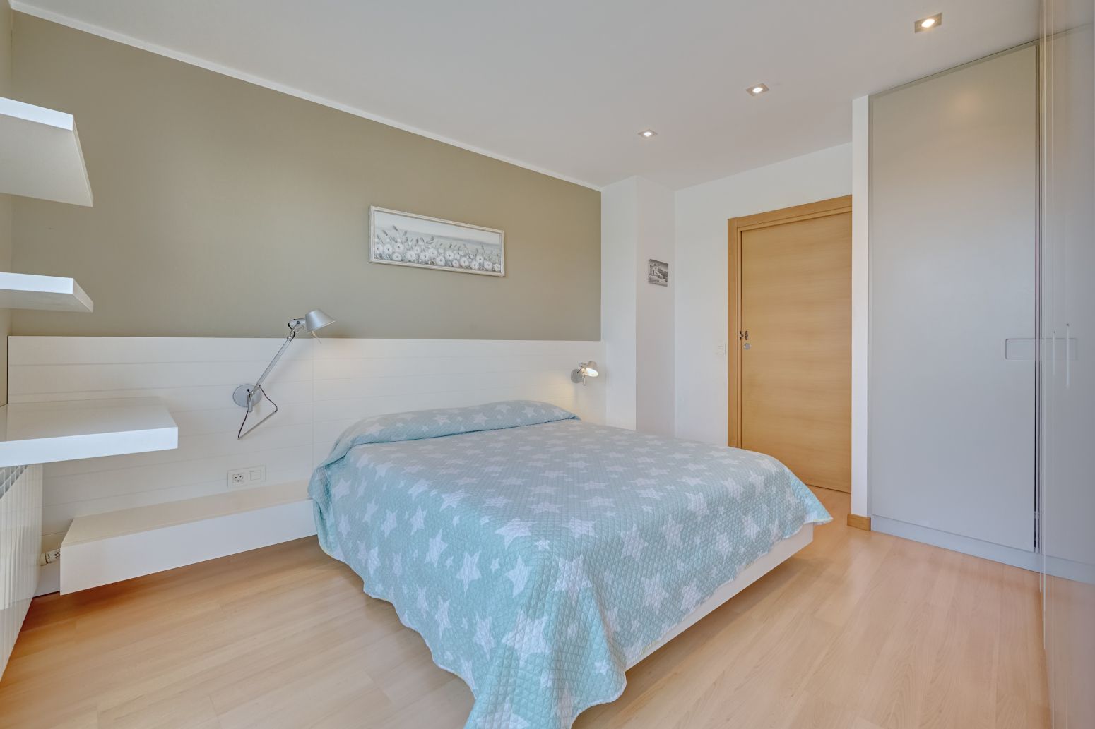 Ripagaina se supera: sale a la venta un espectacular ático-dúplex con terraza de 45 m² a un paso del centro de Pamplona