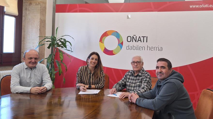 El Ayuntamiento respalda el 60º aniversario de Oñati Abesbatza con un convenio de colaboración