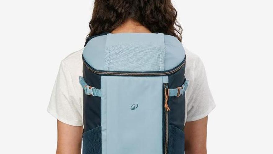 Vista de la mochila nevera Quechua Ice Compact 100 de Decathlon