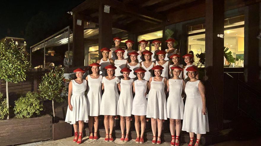 Hondarribia llena sus calles de fiesta y celebración