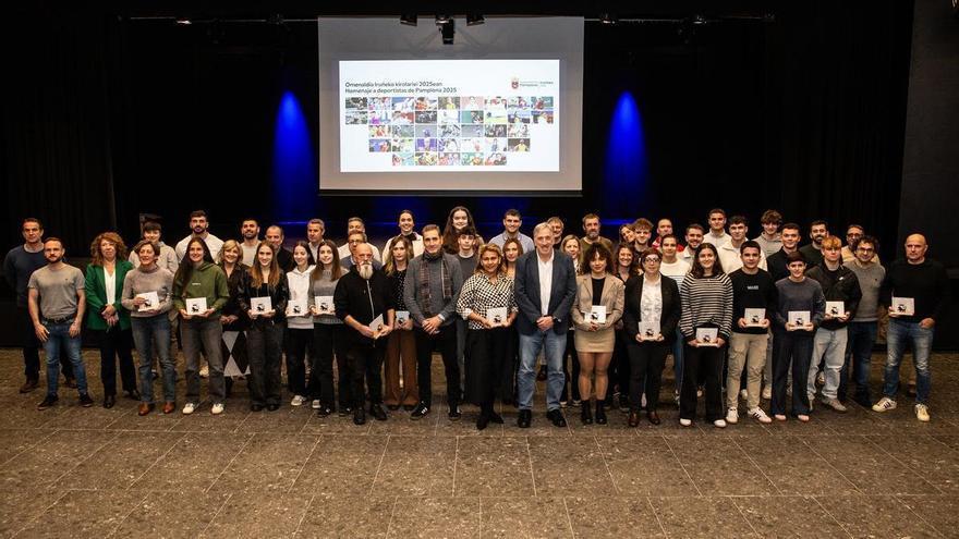 Pamplona homenajea a 41 deportistas de distintas disciplinas