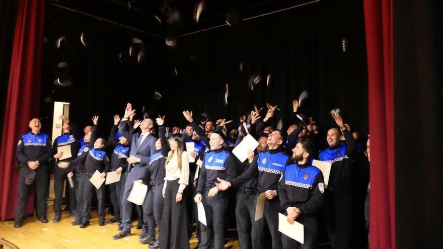 Un total de 23 hombres y 3 mujeres superan el Curso de Ascenso a Agente Primero y Primera de policías locales