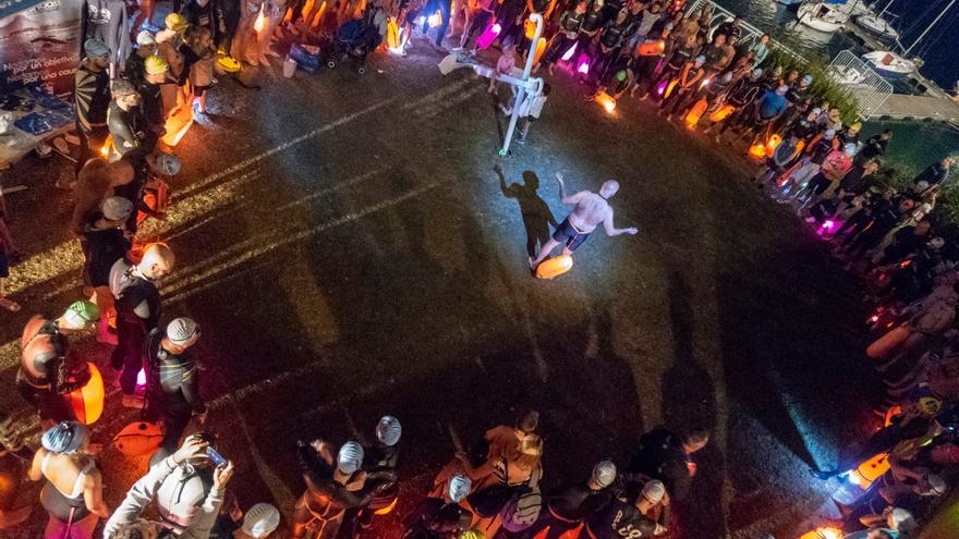 Un centenar de personas nadarán el sábado en Ullibarri en favor de India