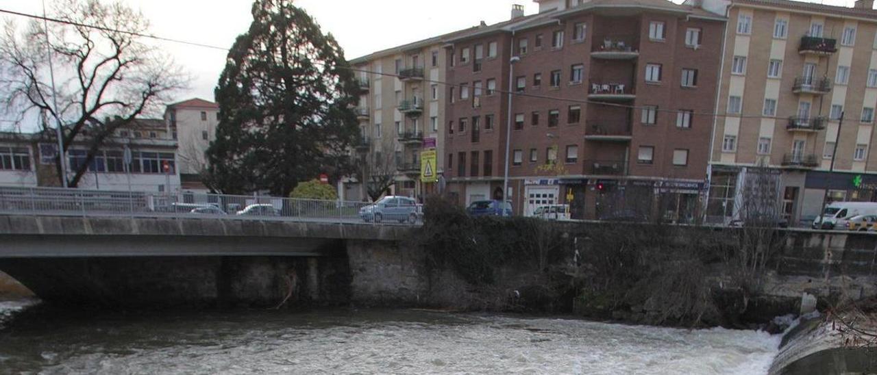 Geroa Bai pide destinar 1,3 millones del superávit de Navarra al nuevo puente de Villava