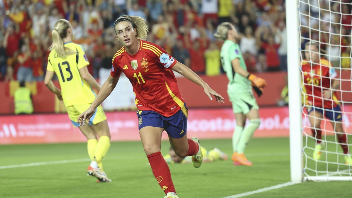 Alexia Putellas, tras marcar uno de sus dos goles. Alexia Putellas, tras marcar uno de sus dos goles.