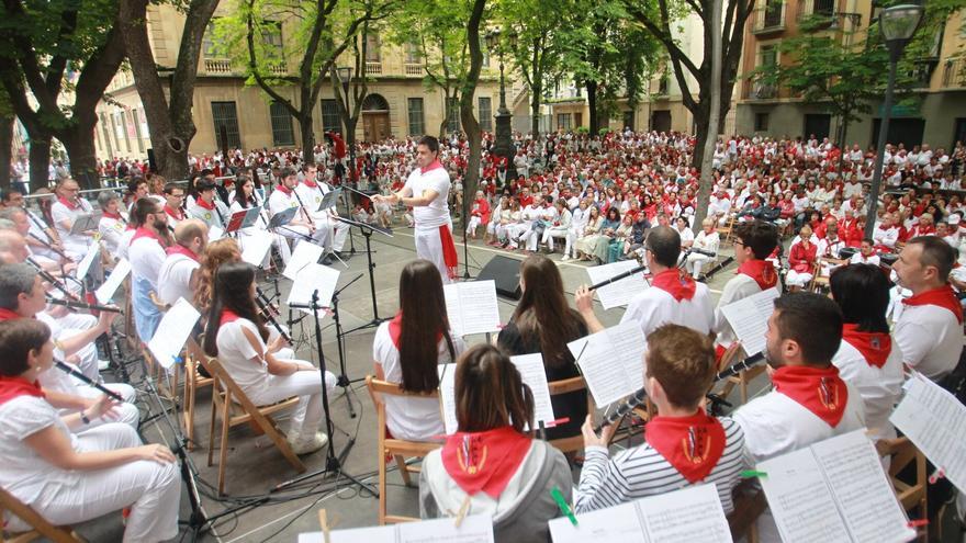 La plaza de San José releva este año a Sarasate en Sanfermines: jota, bertsos y Alarde