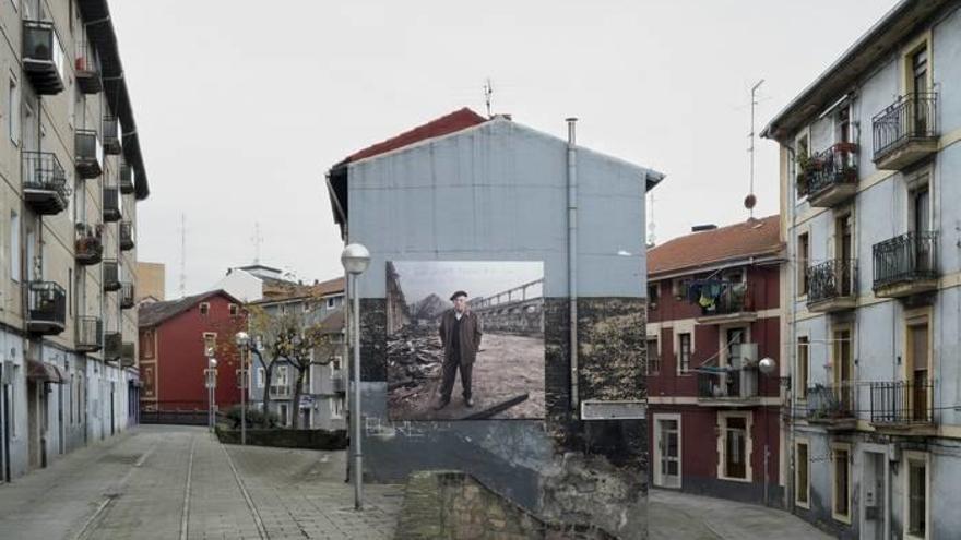 Garage Lux busca con su intervención fotográfica crear una simbiosis entre la ciudad y sus imágenes.