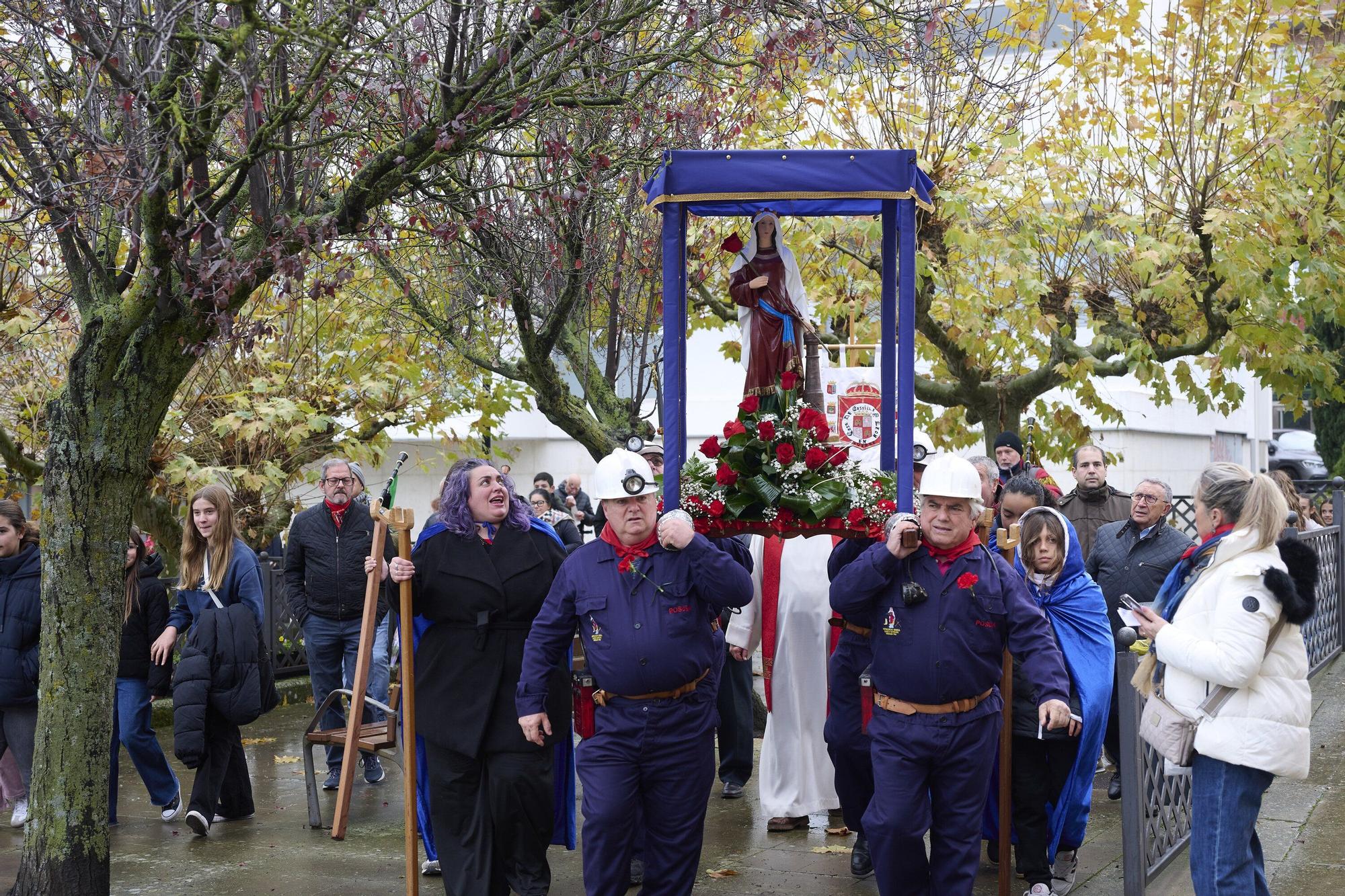 Fotos de la procesión en Beriáin de Santa Bárbara, patrona de los mineros