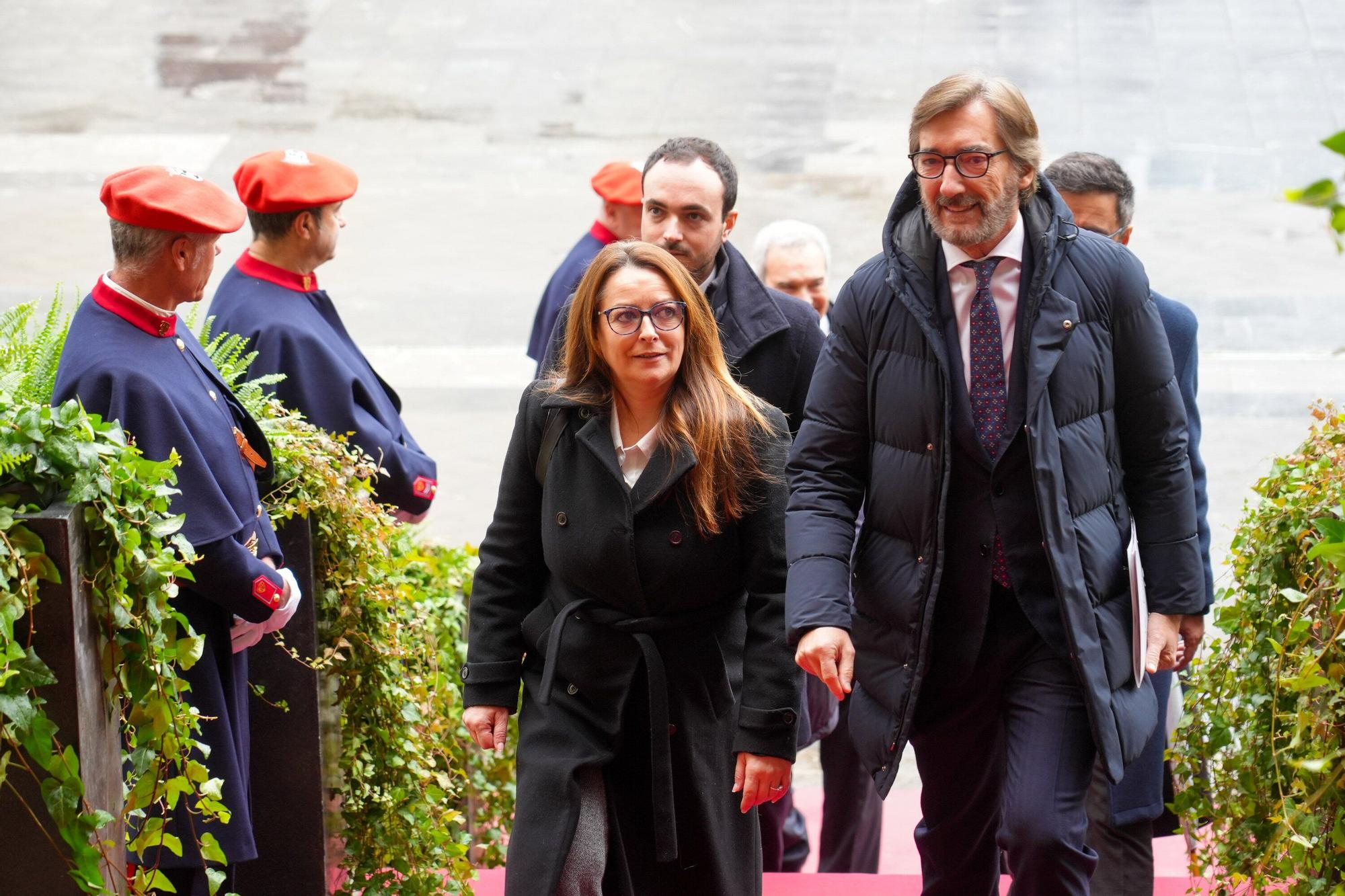 En imágenes: Pleno Tradicional de noviembre de Juntas Generales