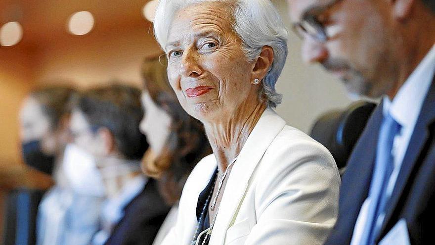 El BCE advierte nuevos riesgos por la subida de los salarios