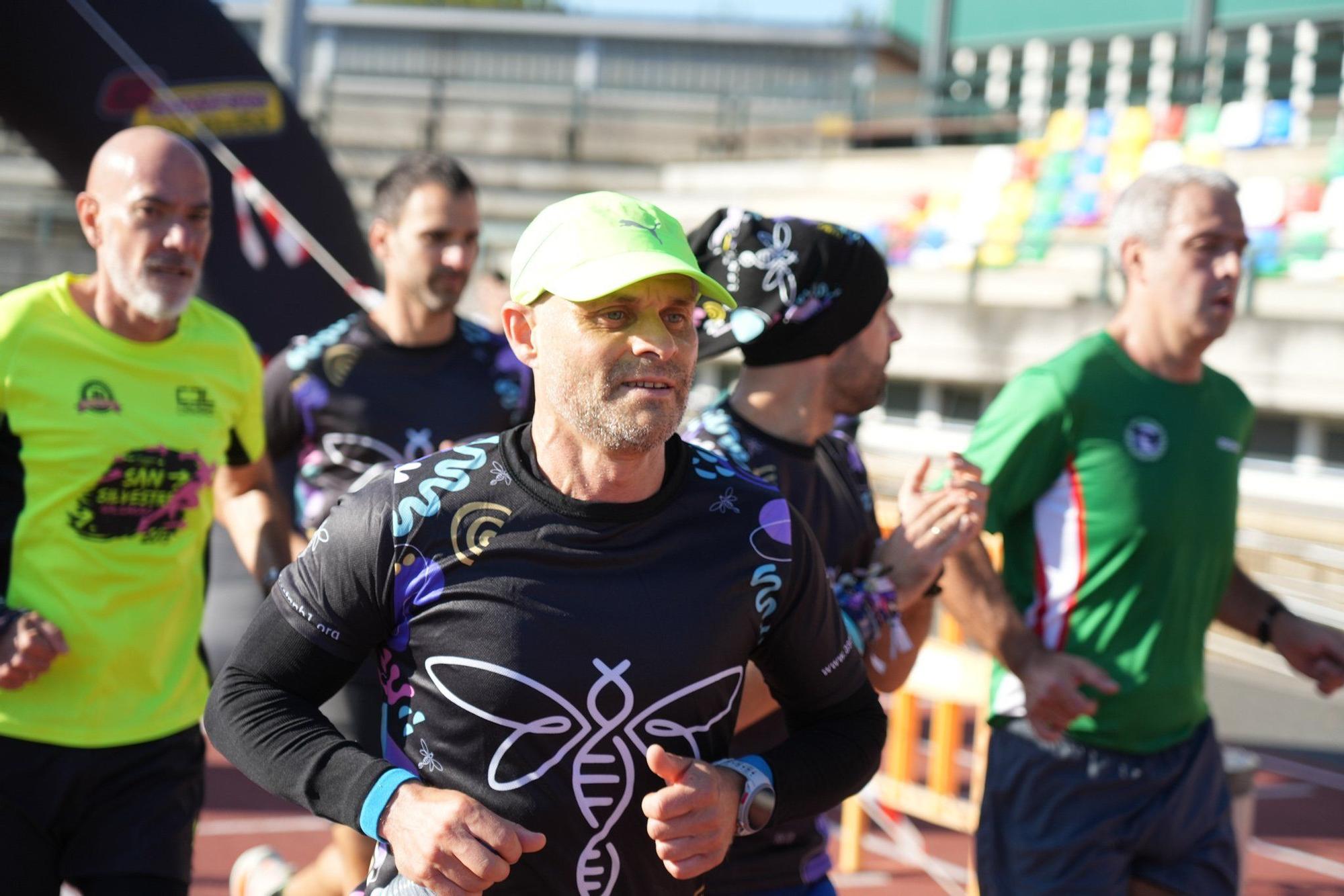 Basauri arropa a Yeray González en la final de su reto '12 maratones en 12 meses' por la asociación CNTTB1