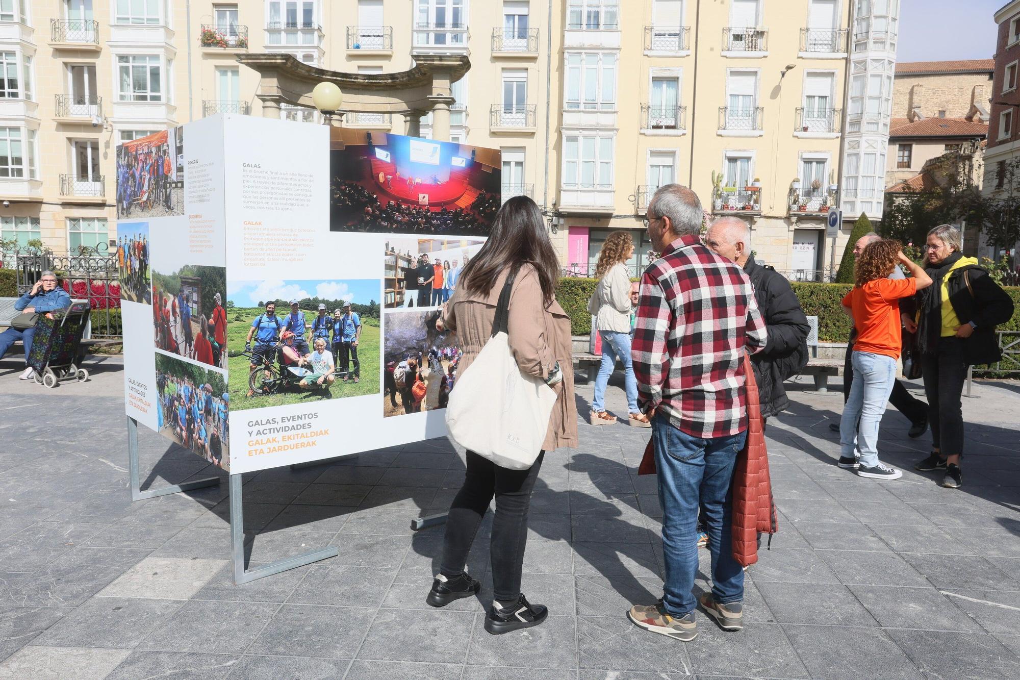 En imágenes: Inauguración de la exposición ‘Cumplir sueños’ por el décimo aniversario de la fundación de Montes Solidarios